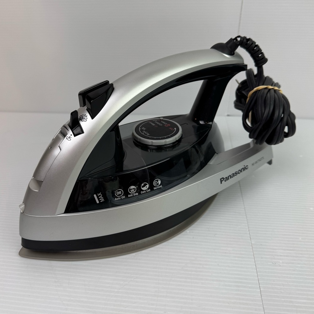 Panasonic NI-W750TS 360deg Quick Steam/Dry Iron Black Silver Working Tested
